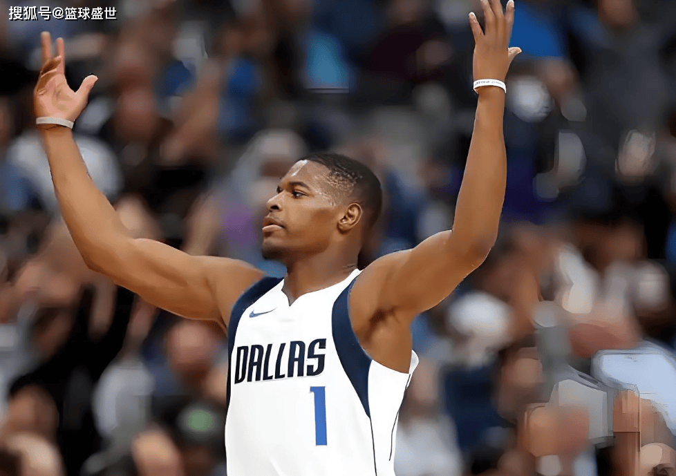 爱游戏体育 -里程碑夜达拉斯独行侠单刀错失；欧超杯今晚刷纪录；目标明确；心理建设被强调 