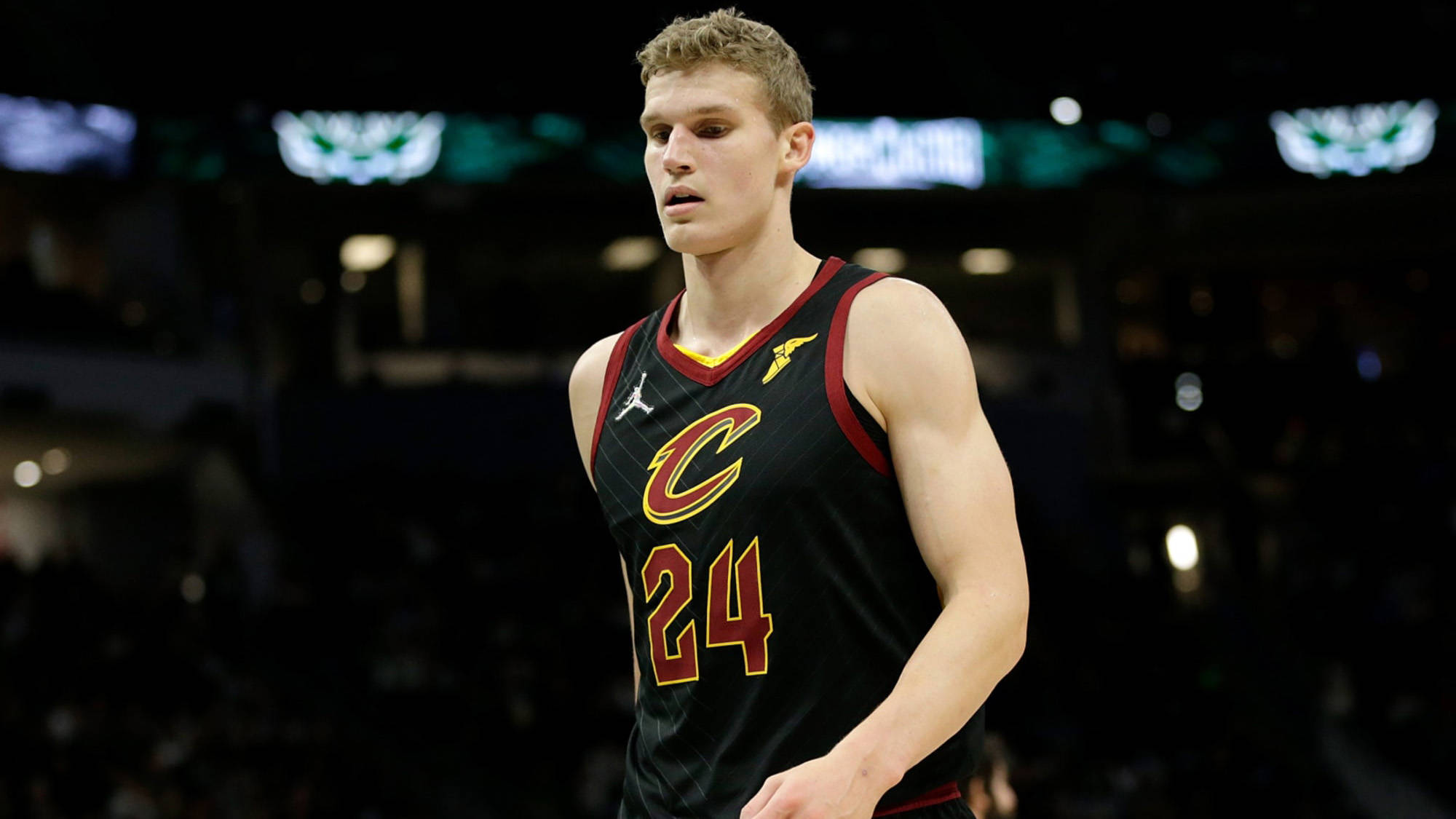 爱游戏电竞 -包含风云突变！底特律活塞集结日手感冰凉，CBA常规赛版图或变，质疑声仍在，纪律约束更严格的词条